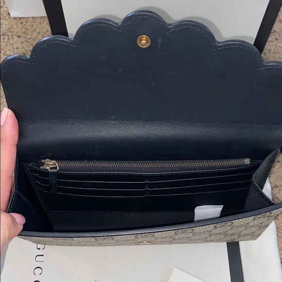 Gucci Pouch - Picture 2 of 14
